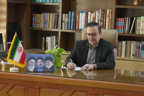 خبرنگاران صدای مردم باشند نه روابط عمومی ادارات
